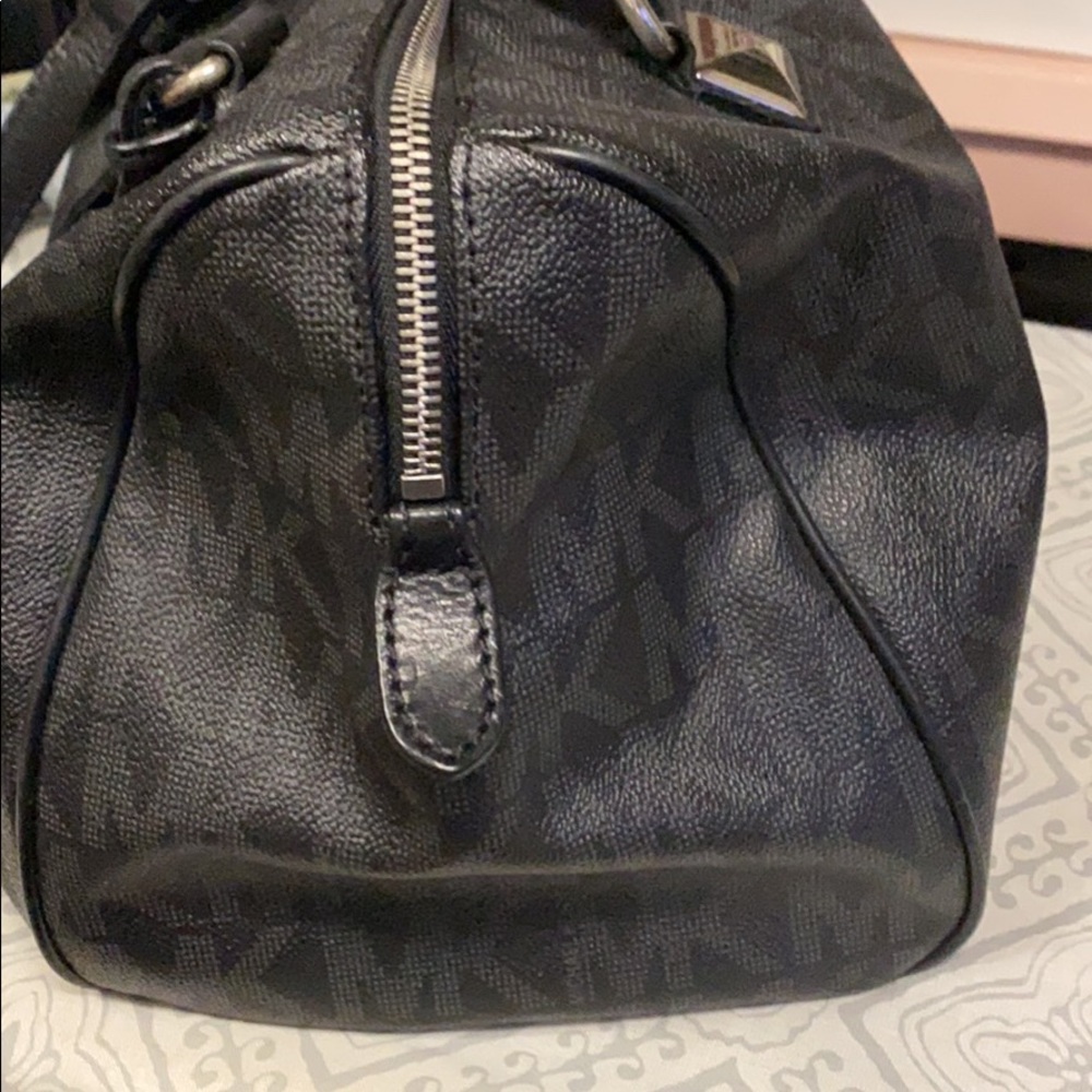 Handbag - Picture 5 of 10